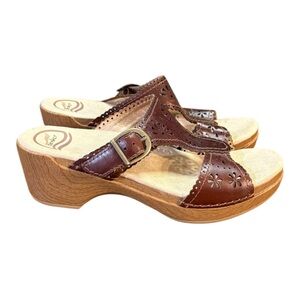 Dansko Sapphire Leather Floral Cutout Slide Sandals Wedge Heels Women’s Size 8